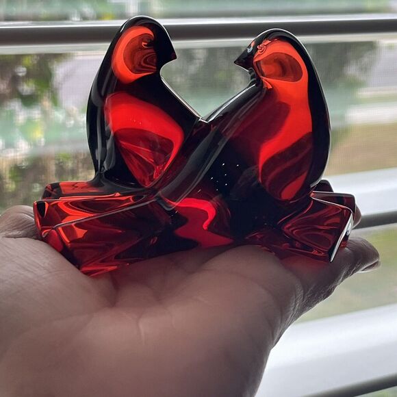 Baccarat Love Birds Red Crystal Figurine, brand stamped on bottom, EUC, no box - Picture 3 of 9